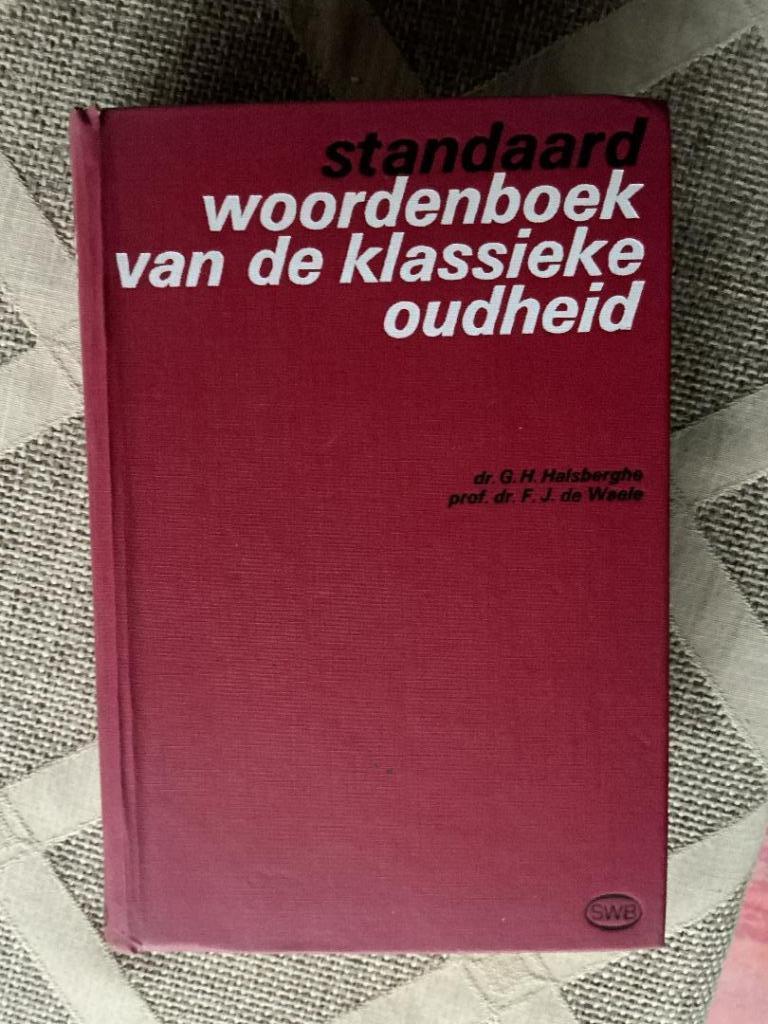 Standaard woordenboek van de klassieke oudheid, Boeken, Encyclopedieën, Gelezen, Ophalen of Verzenden, Los deel, Overige onderwerpen