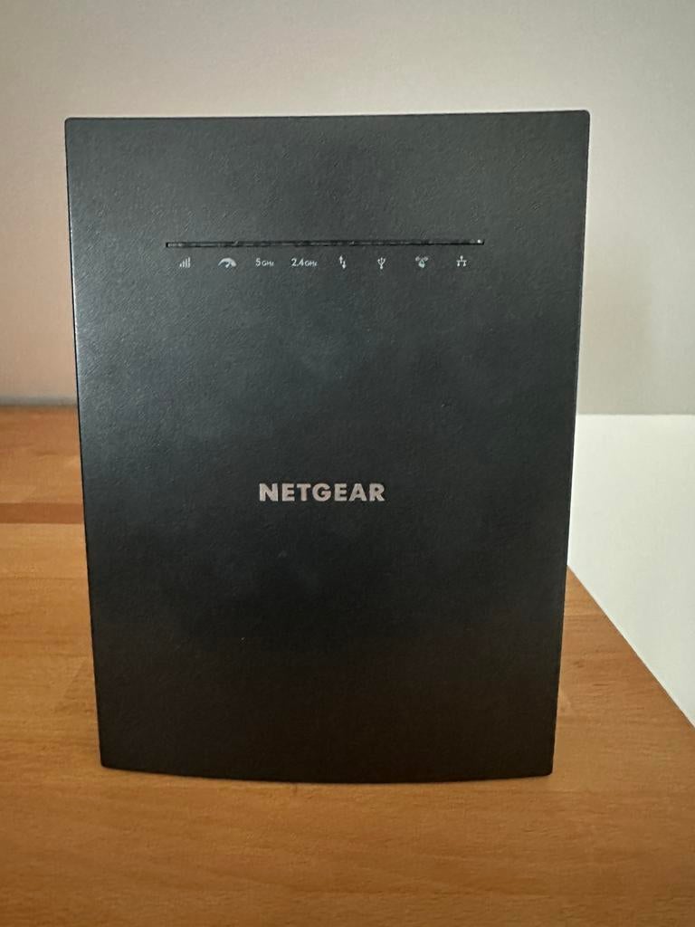 Netgear Nighthawk X6S wifi extender, Computers en Software, Routers en Modems, Gebruikt, Router met modem, Ophalen