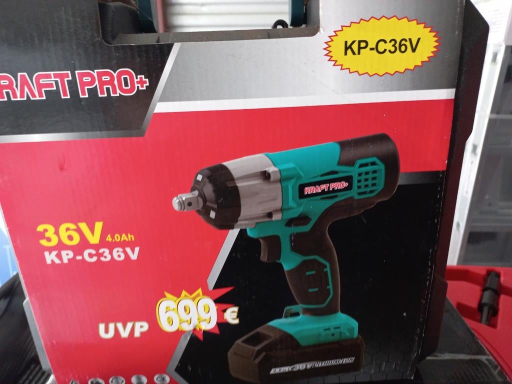 Nieuwe slagmoersleutel 24v + 36 4ah 2x accu's + 4 doppenset, Auto diversen, Autogereedschap, Nieuw, Ophalen of Verzenden