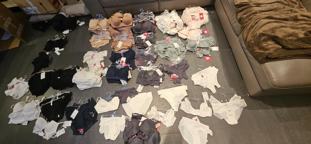 Groot lot lingerie Esprit, Kleding | Dames, Esprit, Ophalen of Verzenden, Overige kleuren, Overige typen