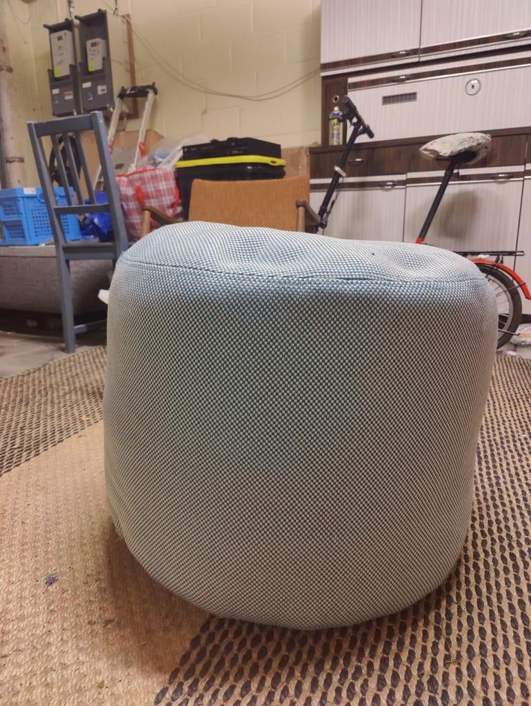 Poef tribu, Huis en Inrichting, Zetels | Voetbanken en poefs, Ophalen, Zo goed als nieuw