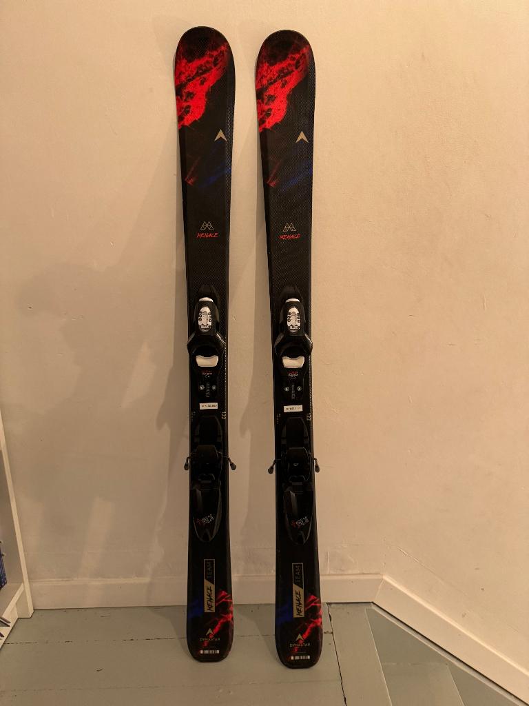 Paire de Skis 122cm (Dynastar Menace), Gebruikt, 100 tot 140 cm, Carve, Ophalen