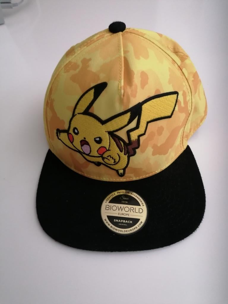 Gele pet met Pikachu van Pokémon, Ophalen of Verzenden, Zo goed als nieuw, Pet