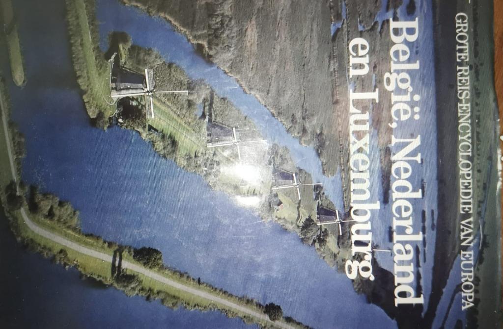 Grote reis encyclopedie van Europa 3 boeken, Ophalen, Zo goed als nieuw, Europa