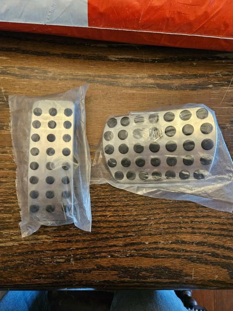 PROTEGE PEDALE MERCEDES AUTOMATIQUE NEUF SOUS EMBALLAGE, Autos : Pièces & Accessoires, Enlèvement ou Envoi, Mercedes-Benz