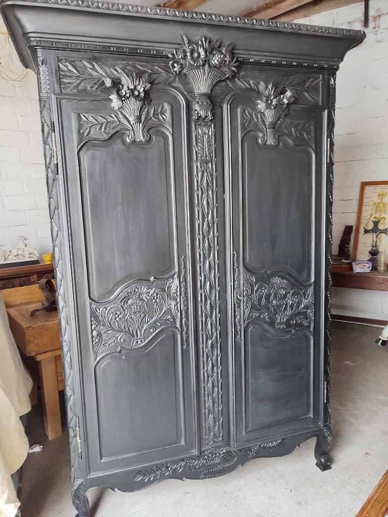 A vendre garde-robe de mariée, 100 à 150 cm, Enlèvement, Utilisé, 200 cm ou plus