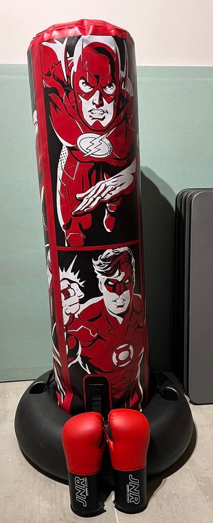 Bokspaal en bokshandschoenen, Ophalen, Zo goed als nieuw, Bokshandschoenen