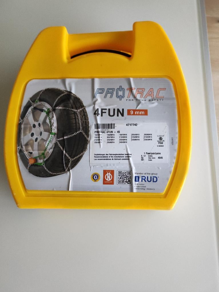 Sneeuwkettingen, Enlèvement, Neuf