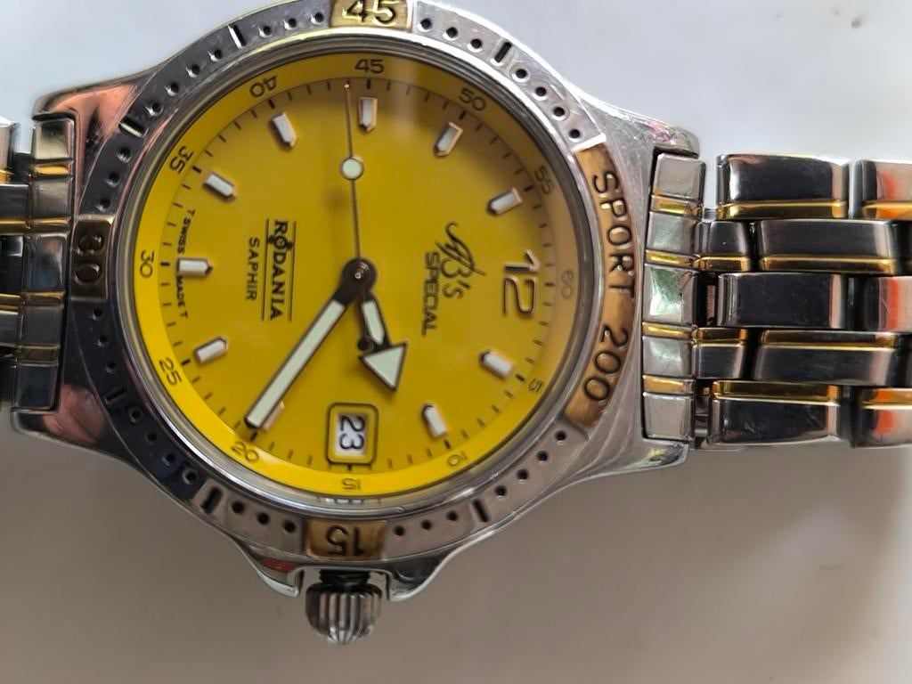 Rodania saphir, Enlèvement, Comme neuf