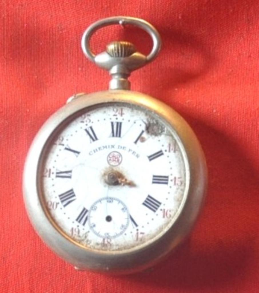 montre gousset a réparer ou pour pièce (2), Antiquités & Art, Antiquités | Autres Antiquités, Enlèvement ou Envoi