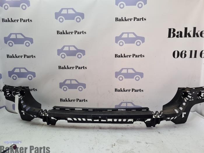 Elément pare-chocs arrière centre d'un BMW 3-Serie, -, 3 mois de garantie, Utilisé, -