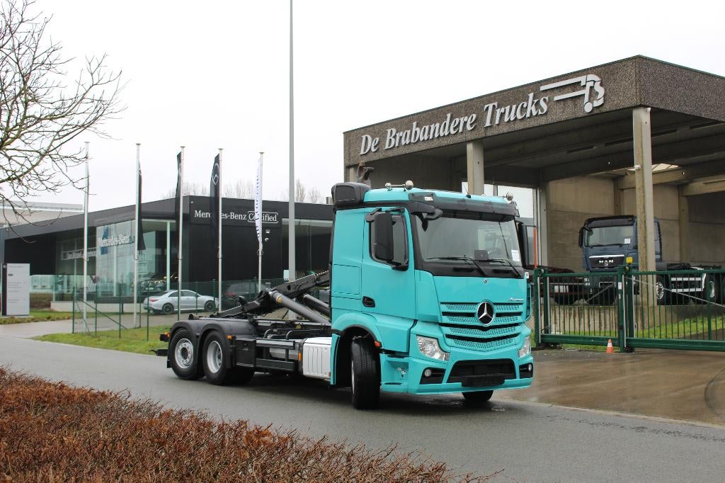 Mercedes Actros 2645 6x2/4 - 2020 - 261.500 km - EURO 6, Automaat, Euro 6, Blauw, Mercedes-Benz