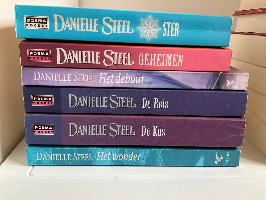 Boeken Danielle Steel, Ophalen of Verzenden, Zo goed als nieuw