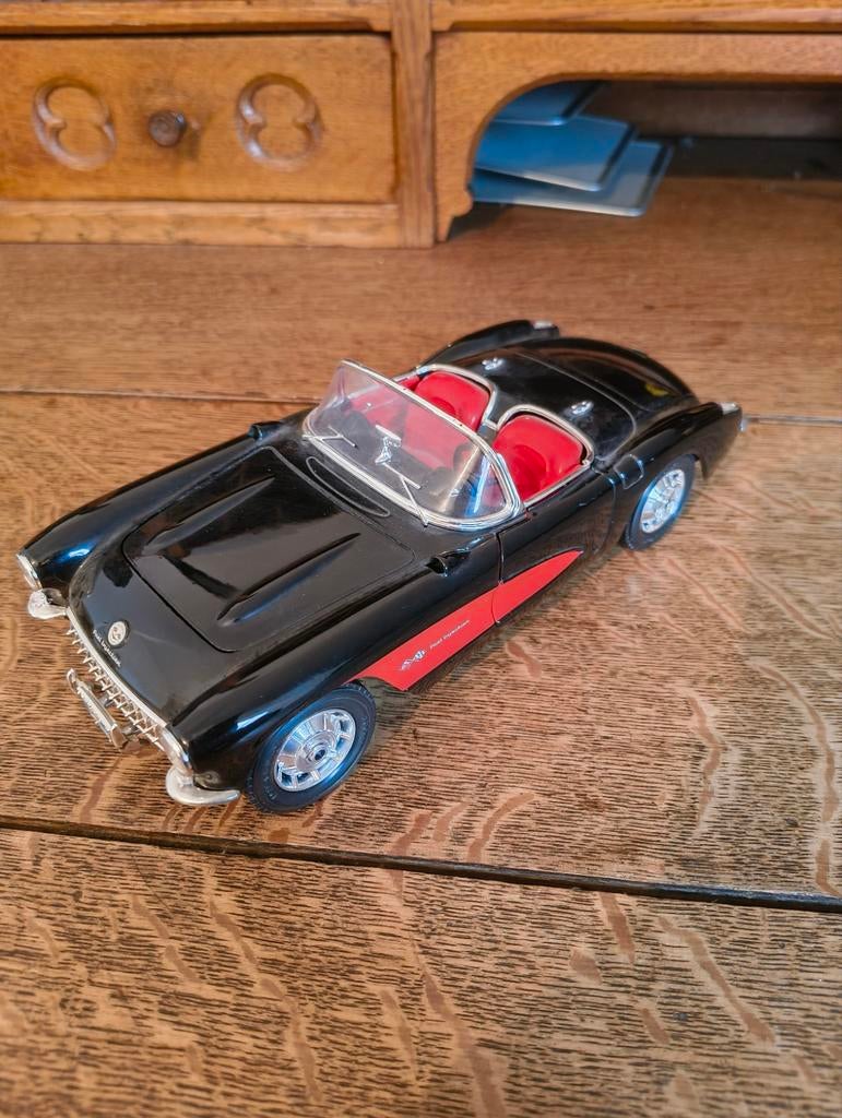 Bburago Chevrolet Corvette 1/18, Ophalen of Verzenden