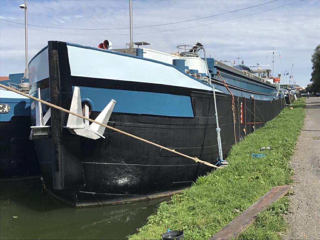 Péniche 47 metres, Sports nautiques & Bateaux, Bateaux à moteur & Yachts à moteur, Utilisé, Acier, 12 mètres ou plus, Diesel, 50 ch ou plus
