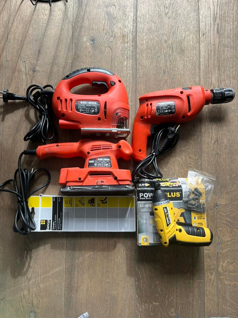 Outils Black & Decker, Enlèvement ou Envoi, Utilisé, Moins de 600 watts, Scie sauteuse