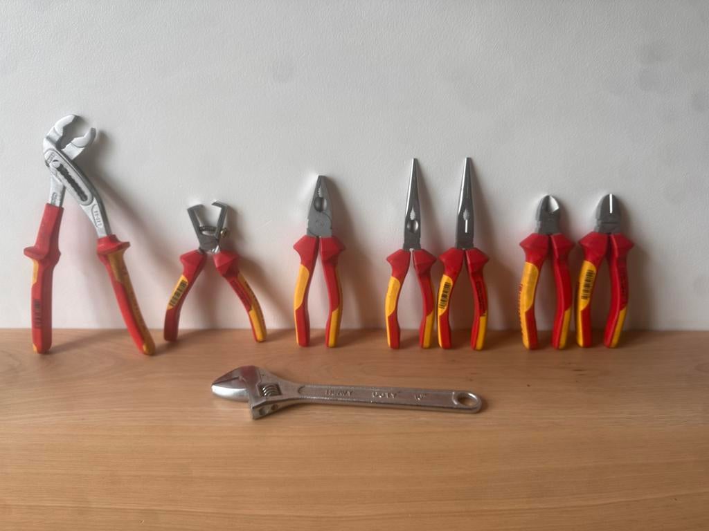 Promat tangen 6 stuks plus 1 maal knipex tang plus sleutel, Ophalen of Verzenden, Zo goed als nieuw