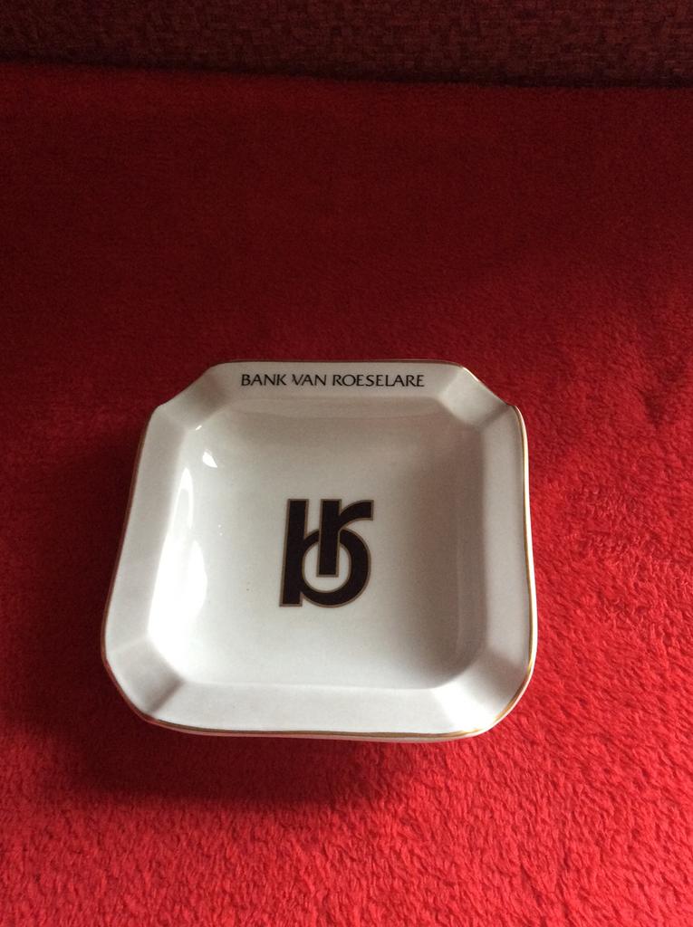 Asbak , bank van Roeselare, Ophalen