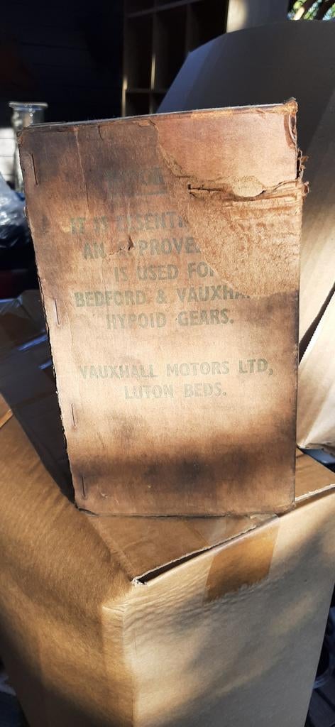 Oud olieblik in originele verpakking., Verzamelen, Ophalen of Verzenden, Verpakking