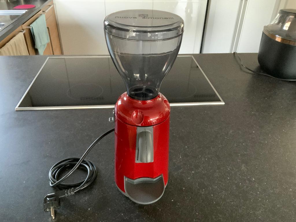 Professionele koffiemolen, Ophalen, Koffiemolen