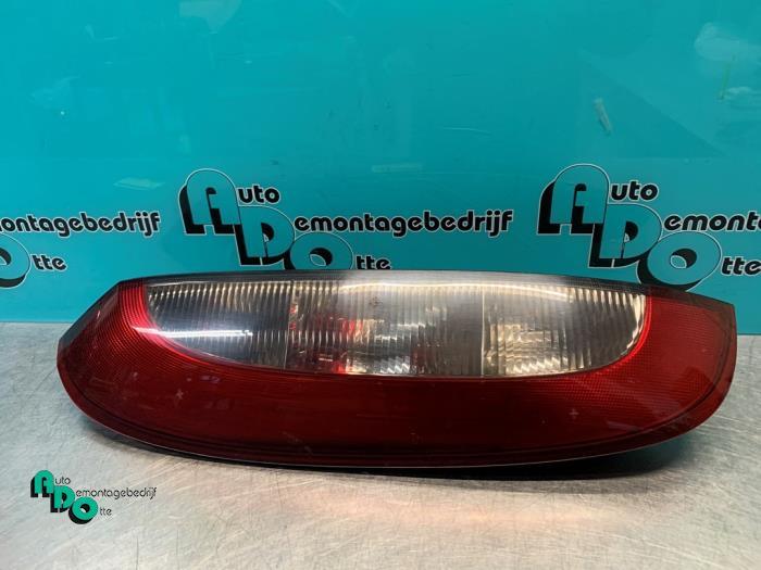 Achterlicht links van een Opel Corsa (Corsa C 00-), Auto-onderdelen, Gebruikt, -, -, Opel