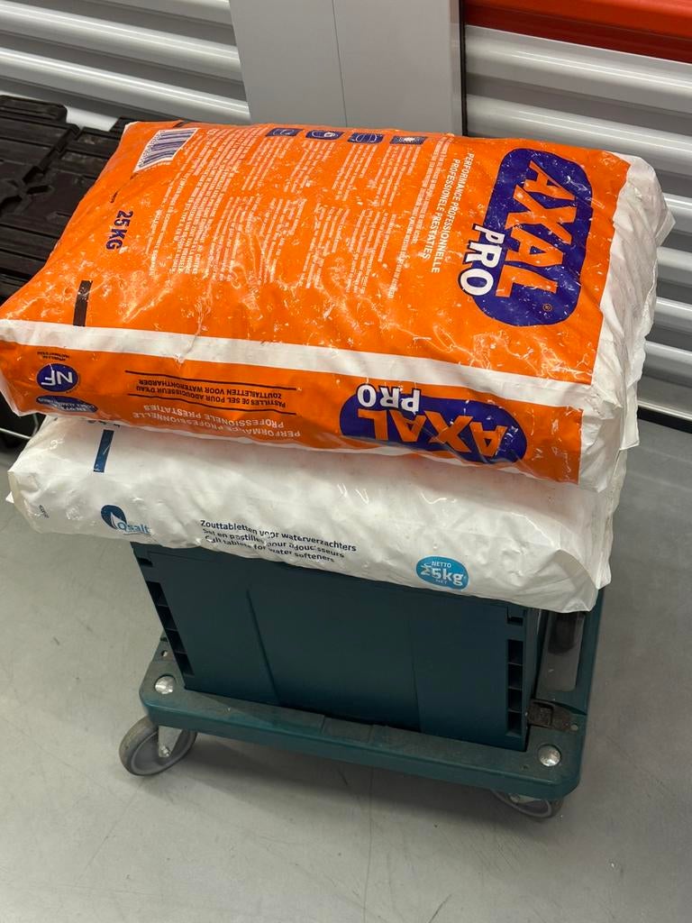 Zaken zout voor water ontharder, Elektronische apparatuur, Waterontharders, Ophalen, Zo goed als nieuw