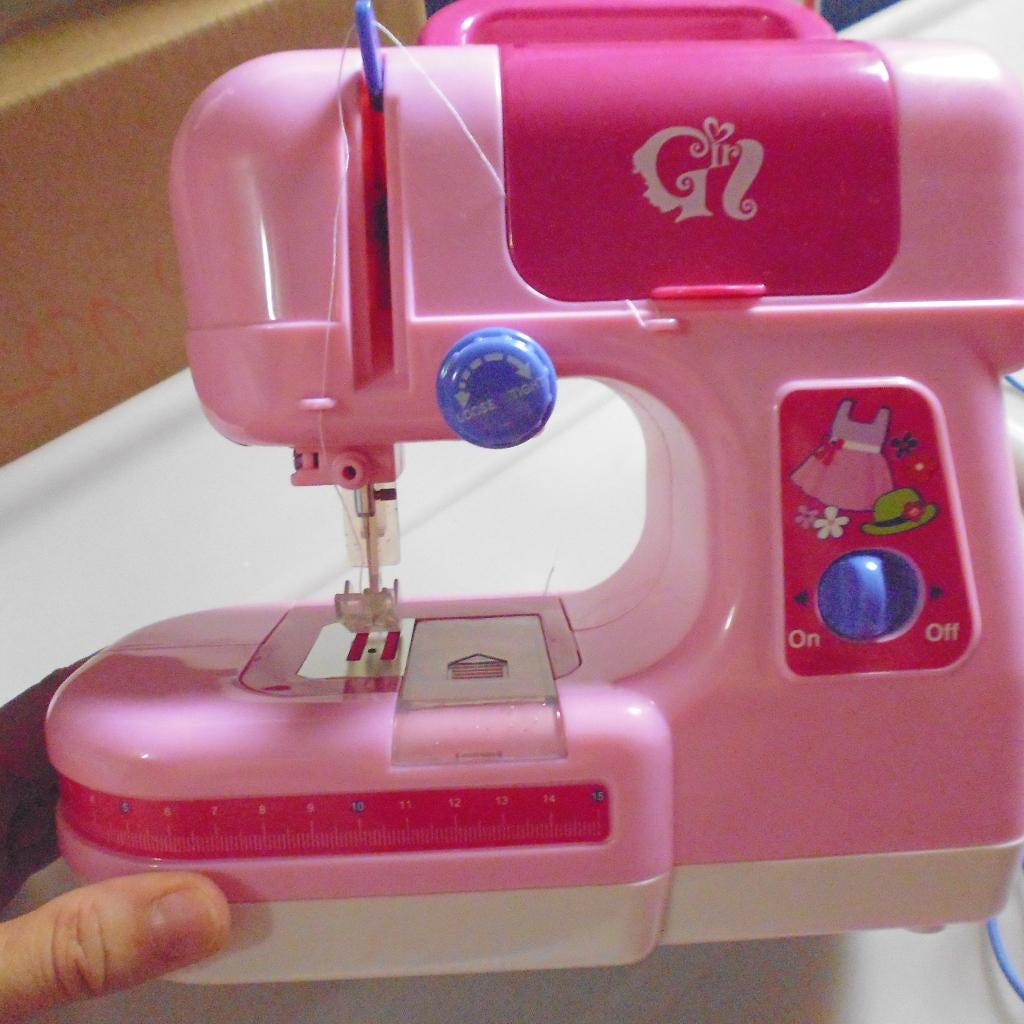 kinder naaimachine, Hobby en Vrije tijd, Ophalen of Verzenden, Naaimachine