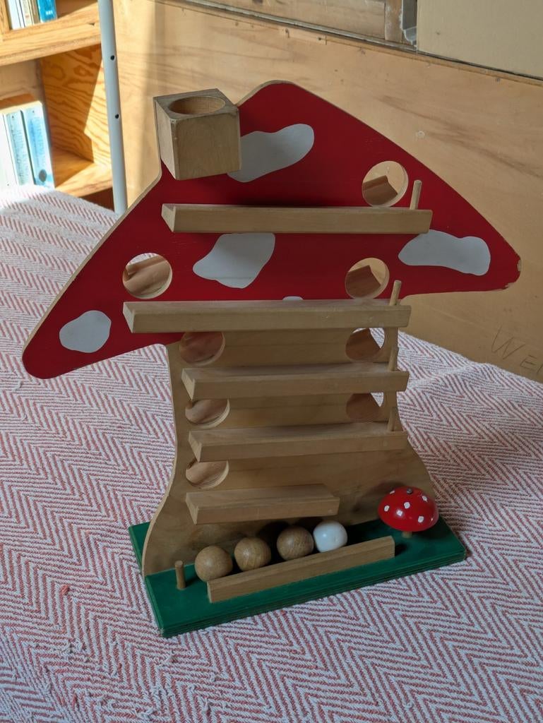 Houten paddenstoel - knikkerbaan, Kinderen en Baby's, Ophalen