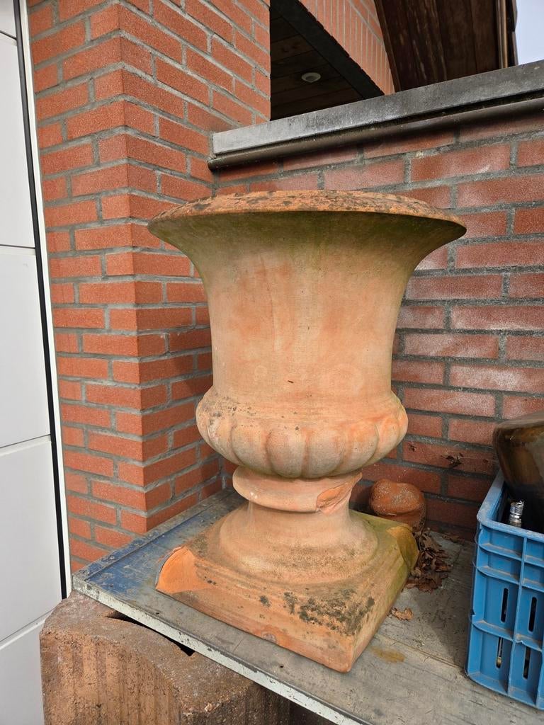 Ancien vase de jardin qui peut être récupéré gratuitement, Enlèvement ou Envoi