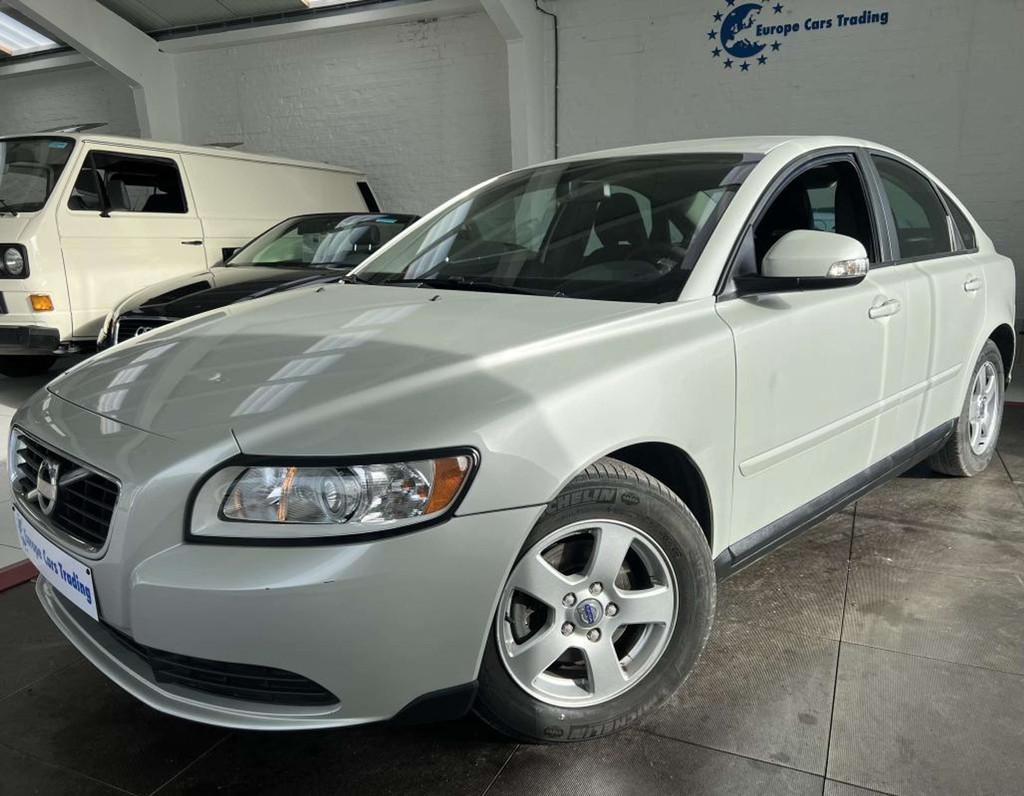 Volvo S40 DRIVe 115CH 1ÈRE MAIN DISTRIB OK GAR 12M, Autos, Argent ou Gris, Achat, Entreprise, Tissu