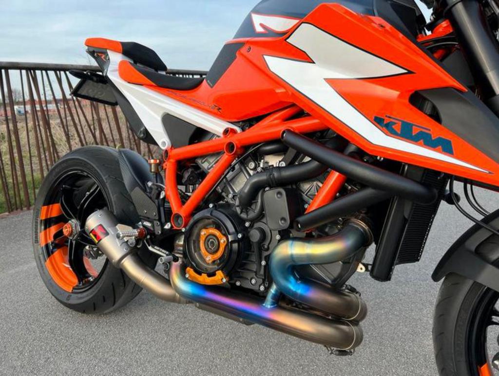 Ligne d'échappement Akrapovic entièrement en titane pour KTM, Enlèvement ou Envoi, Comme neuf