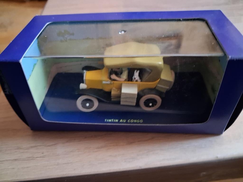 Tintin Ford et Tintin en Afrique, Enlèvement ou Envoi, Voiture