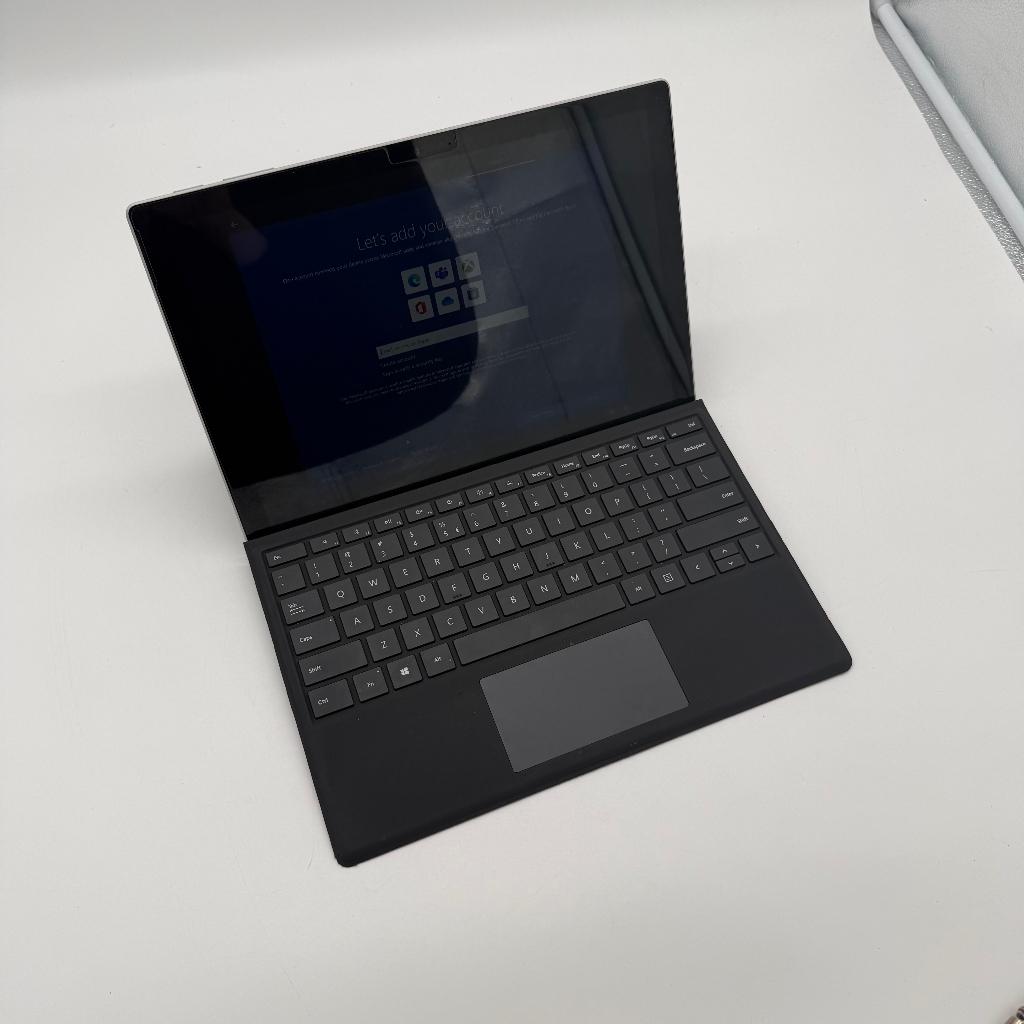 Microsoft Surface Pro 5 - 256GB - Intel Core i5 - 8GB RAM, Computers en Software, Windows Tablets, Microsoft surface pro 7, Zo goed als nieuw