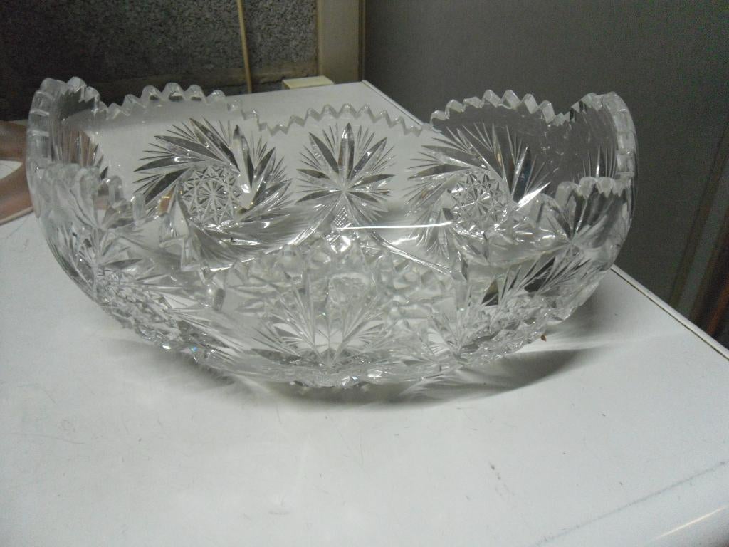 coupe en cristal taillé de style « boat bowl », Antiquités & Art, Antiquités | Verre & Cristal, Enlèvement ou Envoi