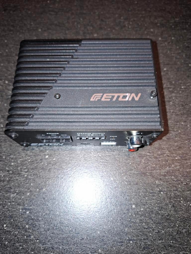 Amplificateur pour bateau/voiture/camping-car ETON Micro 120, Sports nautiques & Bateaux, Accessoires navigation, Comme neuf, Autres types