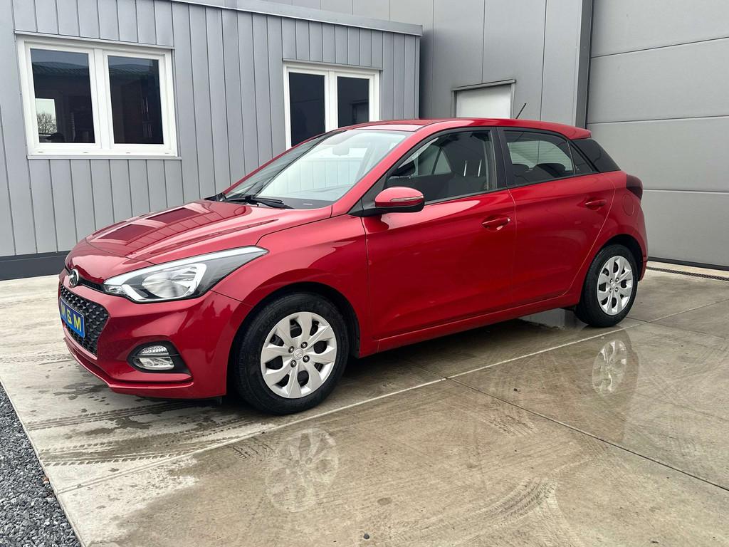 Hyundai i20 i20 1.2 * 12 m garantie *, Autos, Rouge, Achat, 74 ch, Euro 6