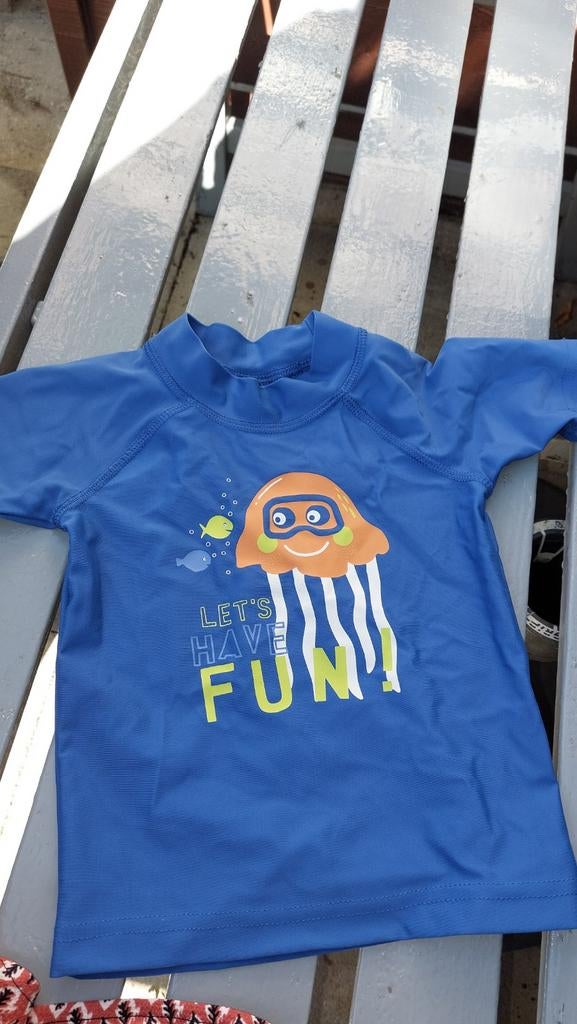 Zwem T shirt  , met UV bescherming 74, Kinderen en Baby's, Kinderkleding | Overige, Ophalen of Verzenden