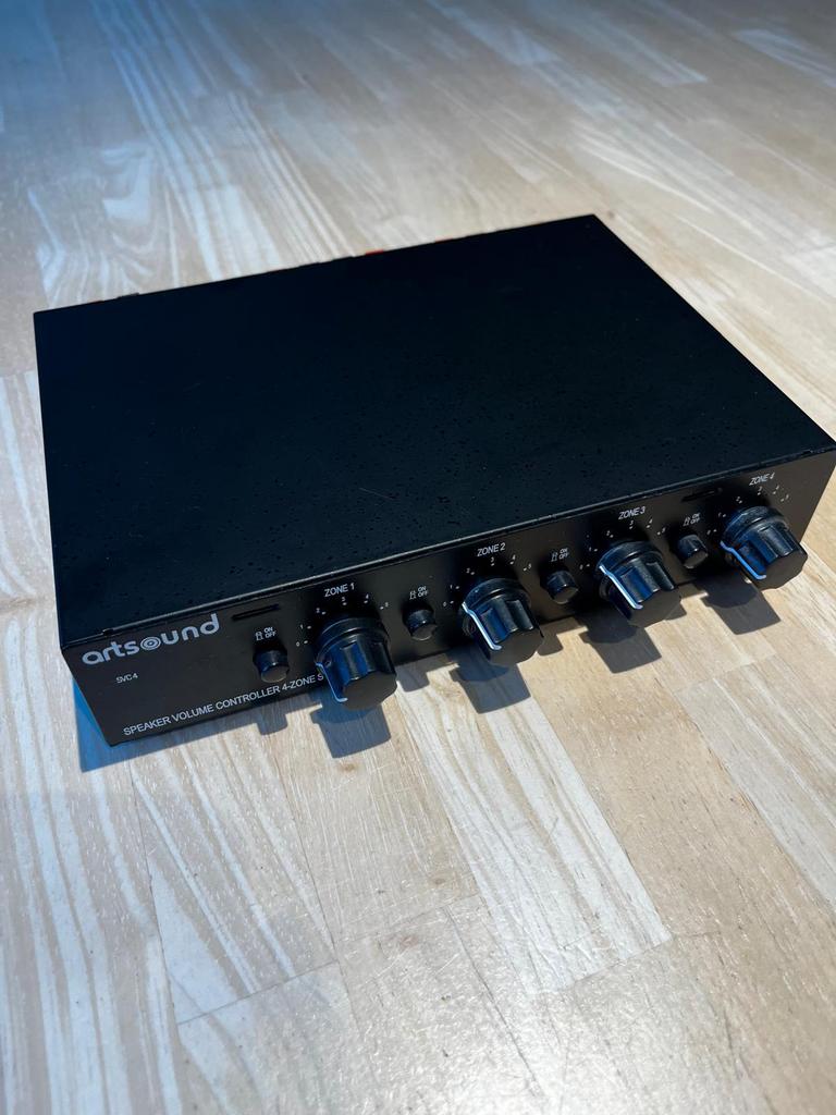 Artsound SVC4 – 4-zone stereo volumeregelaar, Musique & Instruments, Effets, Enlèvement, Comme neuf