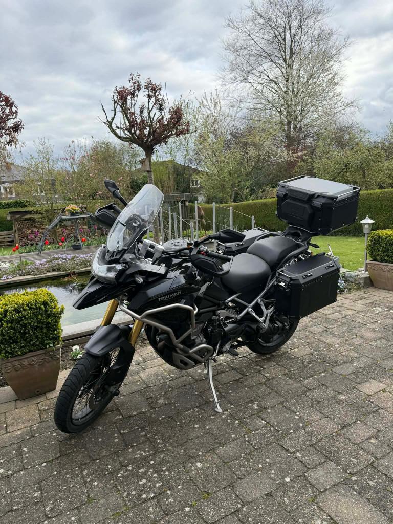 Triumph Tiger 1200 Rally Explorer Noir 2024 - Garantie 1 an, Motoren, Motoren | Triumph, Particulier, Overig, meer dan 35 kW, 3 cilinders