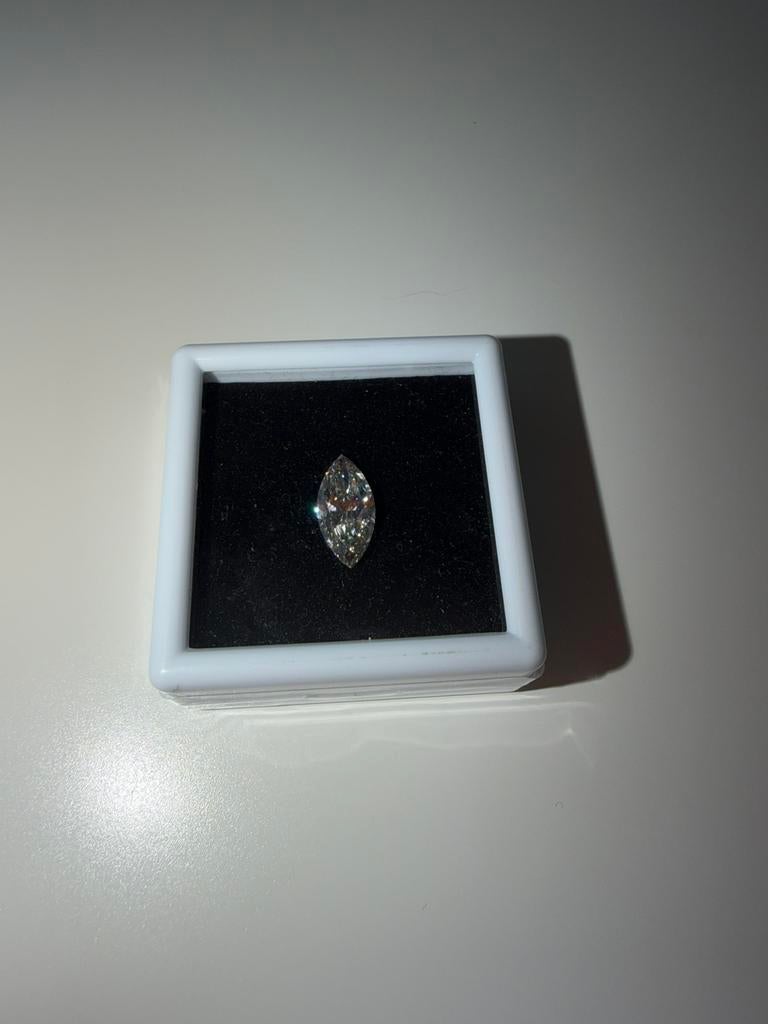 Diamant 2,01 ct certifié – marquise – idéal bijou, Handtassen en Accessoires, Bedels, Ophalen of Verzenden, Zo goed als nieuw