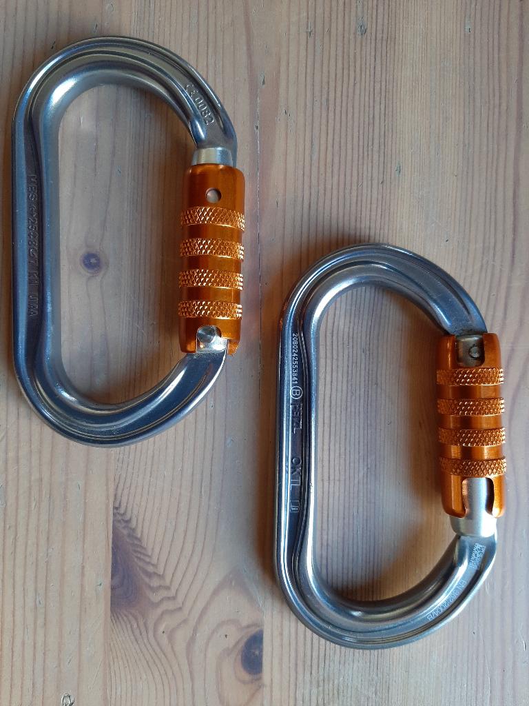 PETZL OK - TRIACT LOCK - 2 stuks, Sports & Fitness, Escalade, Enlèvement ou Envoi, Neuf, Accessoire d'escalade