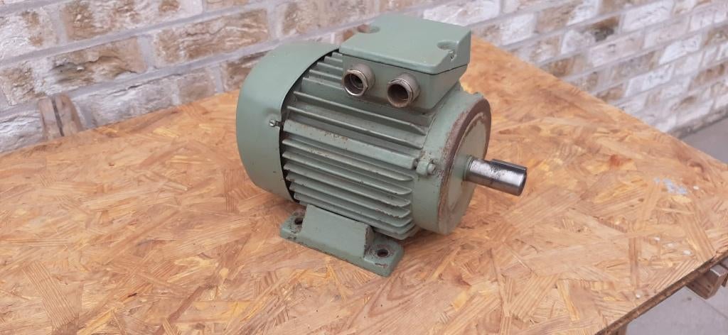 Moteur électromoteur, électrique, à cellules électriques, 2P, Bricolage & Construction, Enlèvement ou Envoi