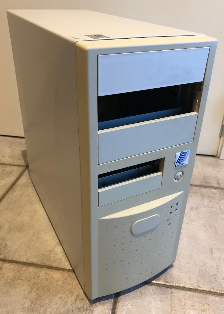 BB11 Boîtier ATX MidiTower (connect.d'alim. à 20 broches), Enlèvement, Utilisé
