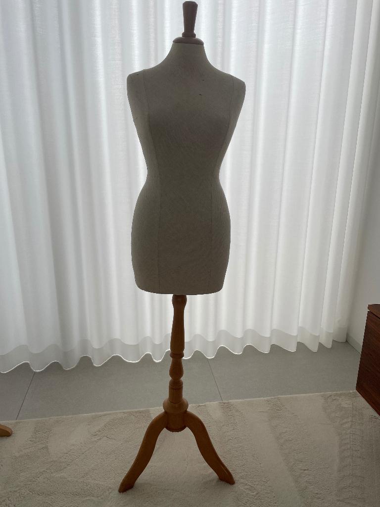 Paspop vrouw, Hobby en Vrije tijd, Ophalen, Zo goed als nieuw, Paspop