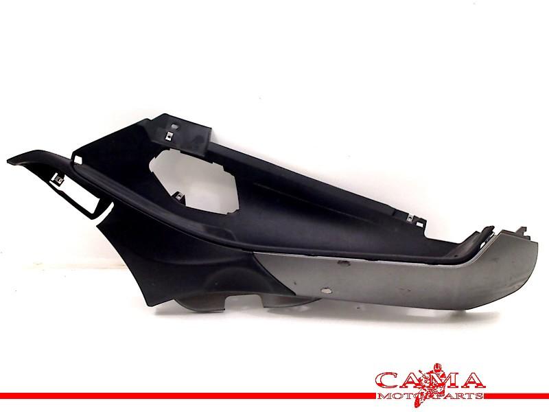 TREEPLANK RECHTS Piaggio MP3 500 2014-2018 (01-2014/12-2018), Gebruikt