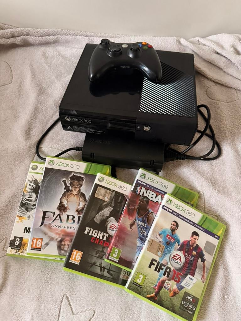 Xbox 360 New slim 5 spellen No hardrive, Games en Spelcomputers, Spelcomputers | Xbox 360, Ophalen, Zo goed als nieuw