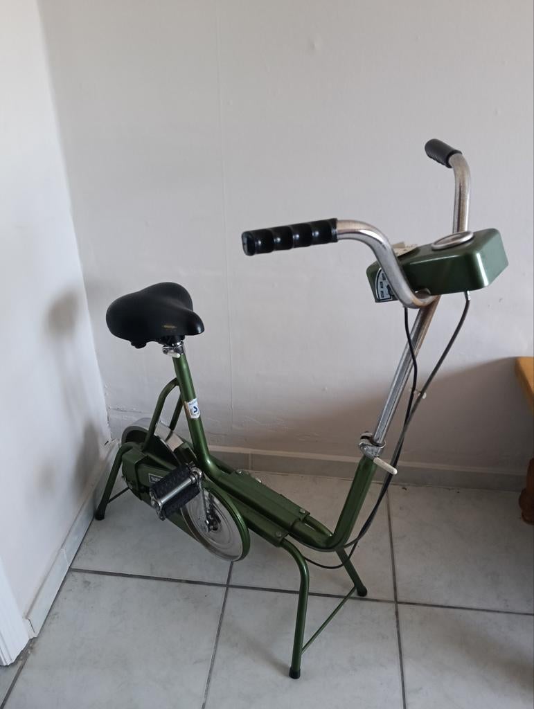 Vintage hometrainer – retro fitnessfiets – decoratief & werk, Sport en Fitness, Fitnessapparatuur, Hometrainer, Ophalen