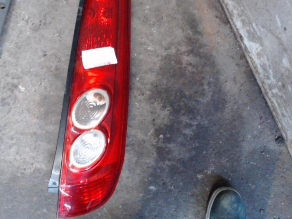 Feu arrière droit Ford Fiesta V 2005-2008 LP/11100, Enlèvement ou Envoi, Utilisé, Ford