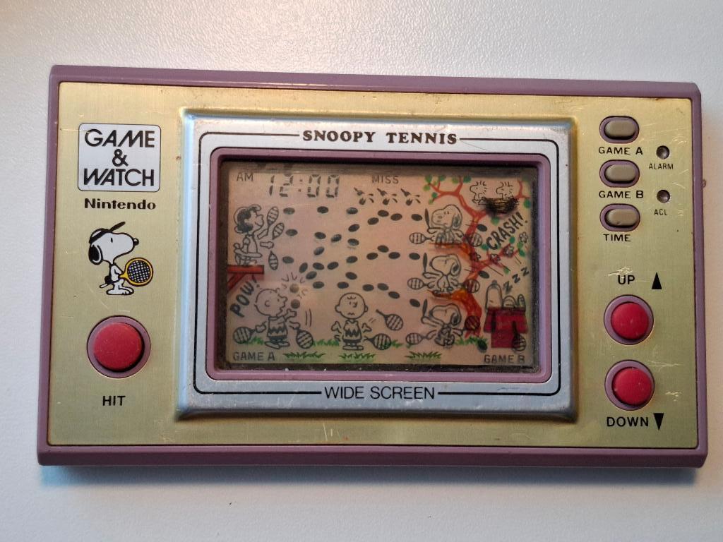 Snoopy Tennis, Games en Spelcomputers, Ophalen of Verzenden, Gebruikt, Sport, Vanaf 7 jaar