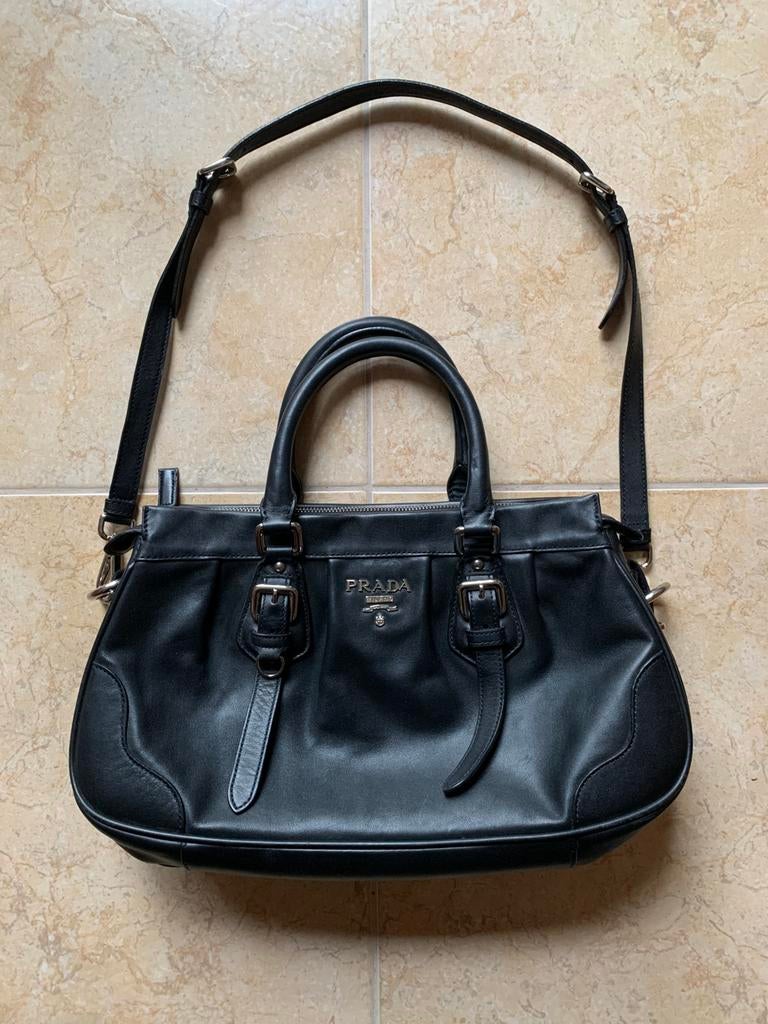 Sac Prada, Bijoux, Sacs & Beauté, Enlèvement ou Envoi, Comme neuf, Noir